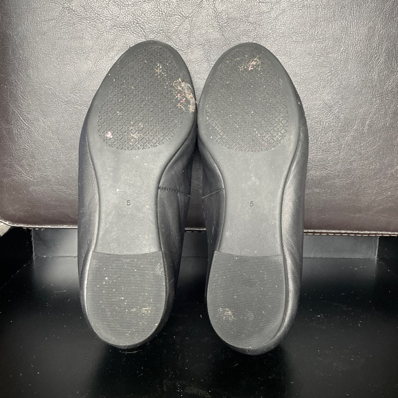 Tory Burch black leather flats size 5 - Picture 4 of 5